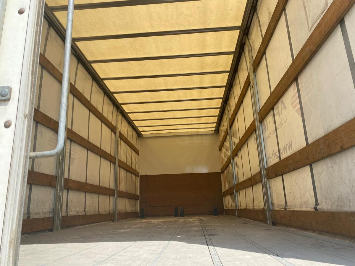 MAN TGX 18.360 - Камион с брезент: снимка 2 MAN TGX 18.360 - Камион с брезент: снимка 2