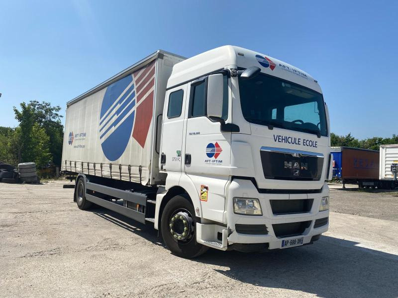 MAN TGX 18.360 - Камион с брезент: снимка 1 MAN TGX 18.360 - Камион с брезент: снимка 1