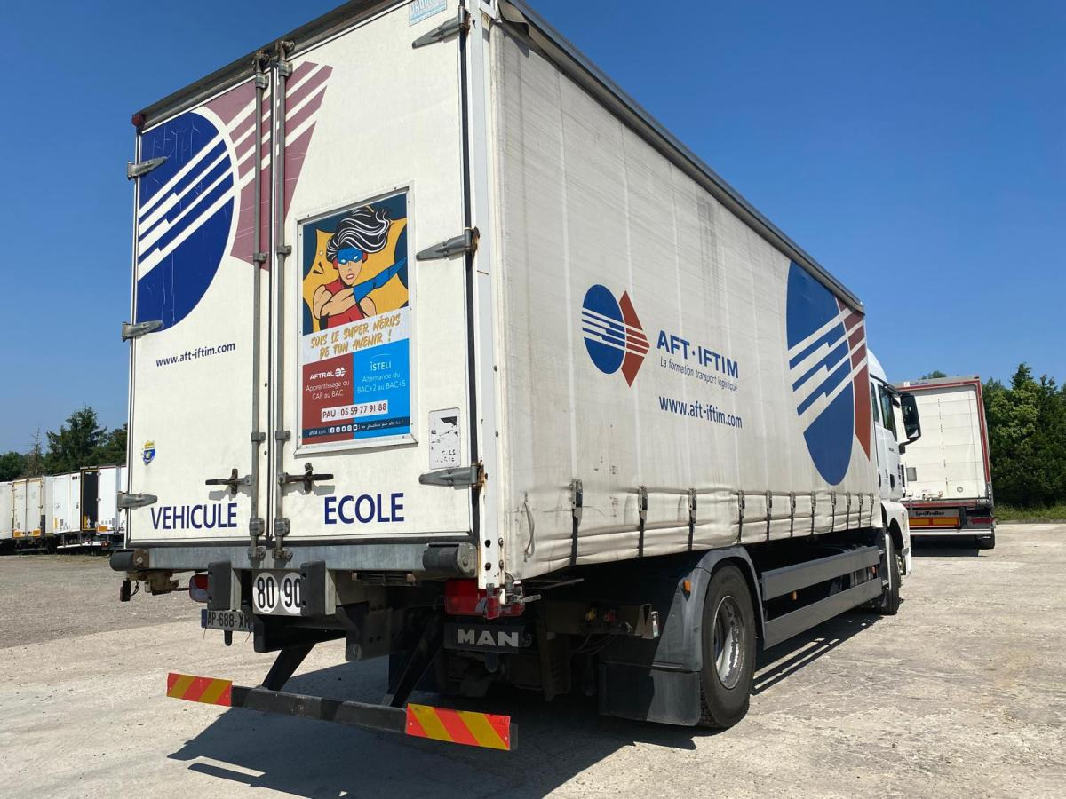 MAN TGX 18.360 - Камион с брезент: снимка 4 MAN TGX 18.360 - Камион с брезент: снимка 4