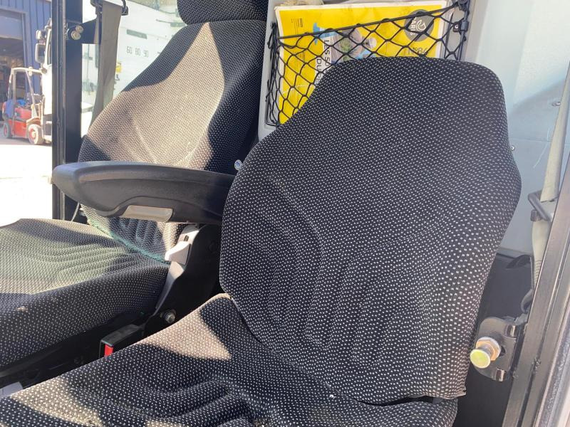 Mathieu Azura MC210 - Мотометачна машина: снимка 4 Mathieu Azura MC210 - Мотометачна машина: снимка 4