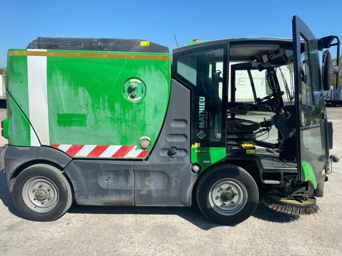 Mathieu Azura MC210 - Мотометачна машина: снимка 3 Mathieu Azura MC210 - Мотометачна машина: снимка 3