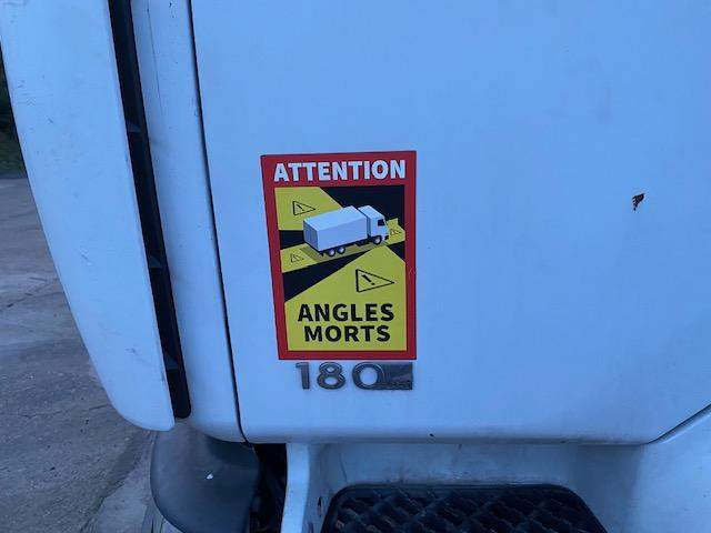 Renault Midlum 180 - Камион фургон: снимка 4 Renault Midlum 180 - Камион фургон: снимка 4