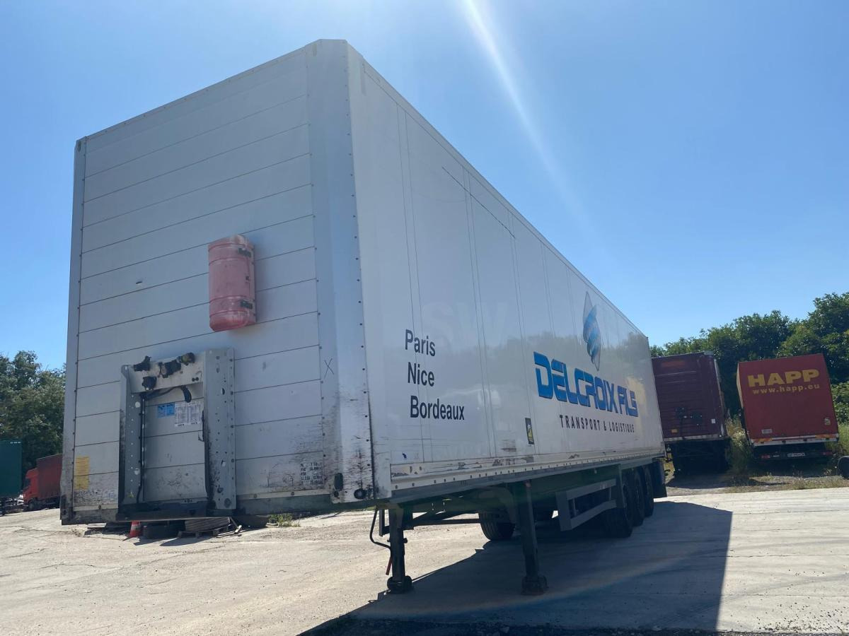 Schmitz Cargobull - Изотермичен полуремарке: снимка 3 Schmitz Cargobull - Изотермичен полуремарке: снимка 3