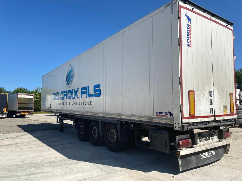 Schmitz Cargobull - Изотермичен полуремарке: снимка 4 Schmitz Cargobull - Изотермичен полуремарке: снимка 4