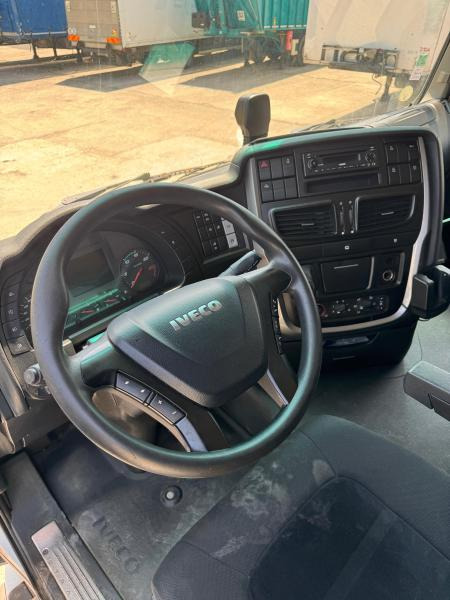 Влекач Iveco Stralis AS 440: снимка 10