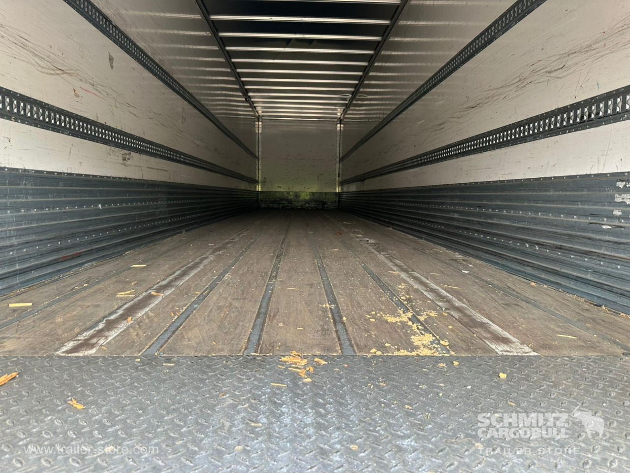 FRUEHAUF Dryfreight Standard - Затворена каросерия полуремарке: снимка 5 FRUEHAUF Dryfreight Standard - Затворена каросерия полуремарке: снимка 5