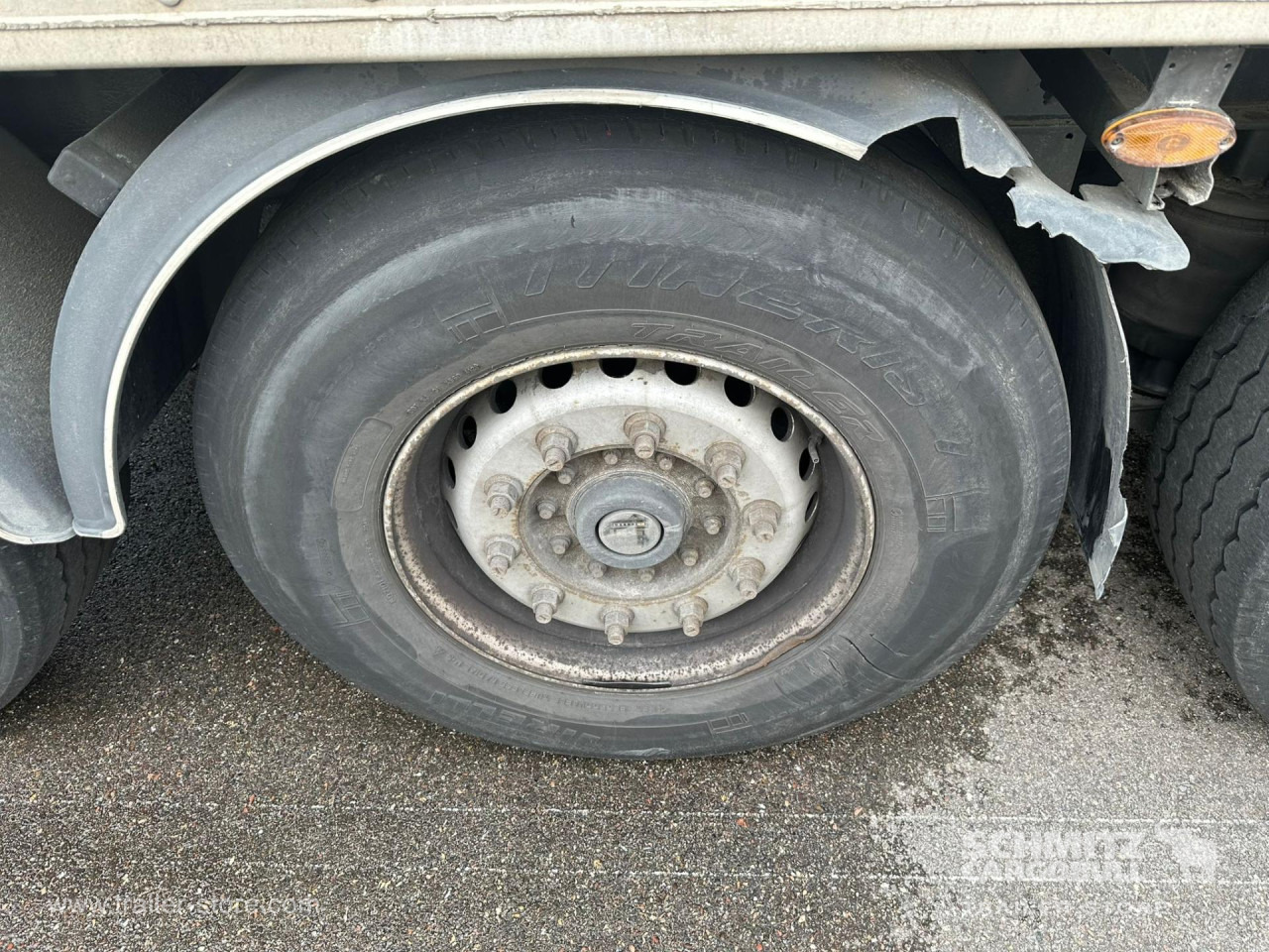 FRUEHAUF Dryfreight Standard - Затворена каросерия полуремарке: снимка 3 FRUEHAUF Dryfreight Standard - Затворена каросерия полуремарке: снимка 3