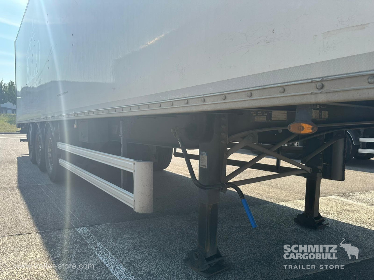 FRUEHAUF Dryfreight Standard - Затворена каросерия полуремарке: снимка 2 FRUEHAUF Dryfreight Standard - Затворена каросерия полуремарке: снимка 2