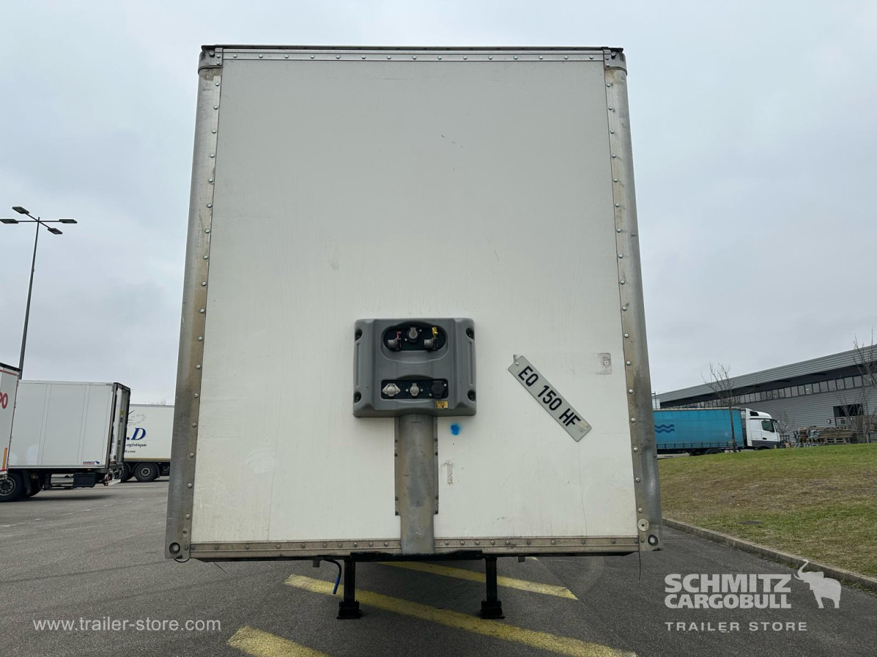 Затворена каросерия полуремарке FRUEHAUF Dryfreight Standard Roller shutter door: снимка 9 Затворена каросерия полуремарке FRUEHAUF Dryfreight Standard Roller shutter door: снимка 9