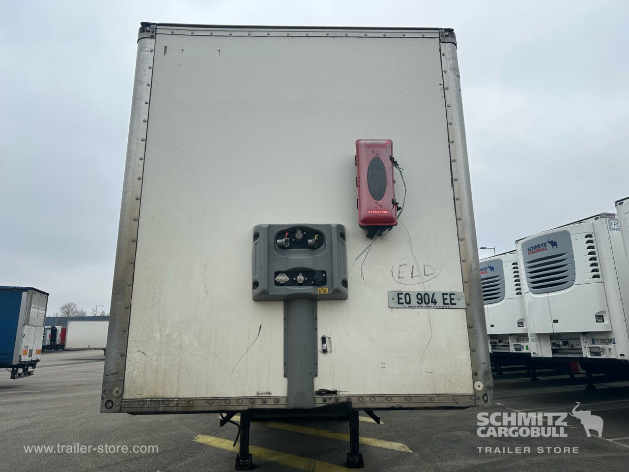 Затворена каросерия полуремарке FRUEHAUF Dryfreight Standard Roller shutter door: снимка 9 Затворена каросерия полуремарке FRUEHAUF Dryfreight Standard Roller shutter door: снимка 9