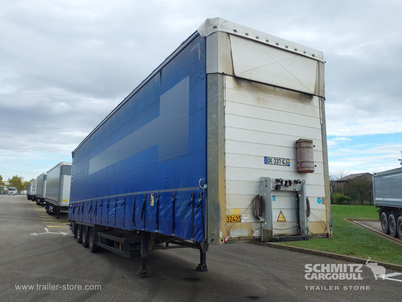 SCHMITZ Curtainsider Mega - Брезентово полуремарке: снимка 1 SCHMITZ Curtainsider Mega - Брезентово полуремарке: снимка 1