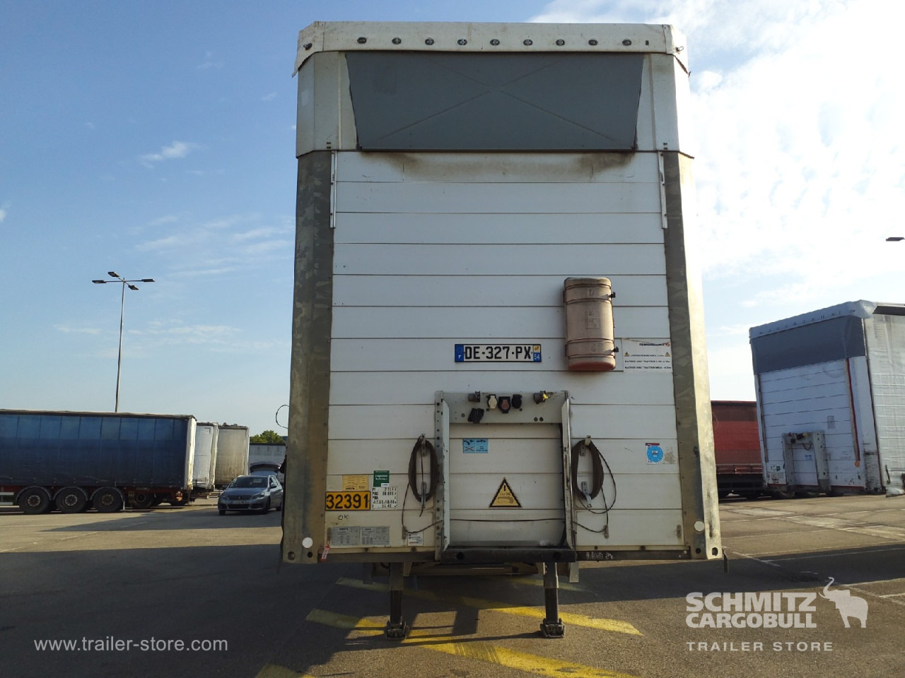 Брезентово полуремарке SCHMITZ Curtainsider Mega: снимка 11