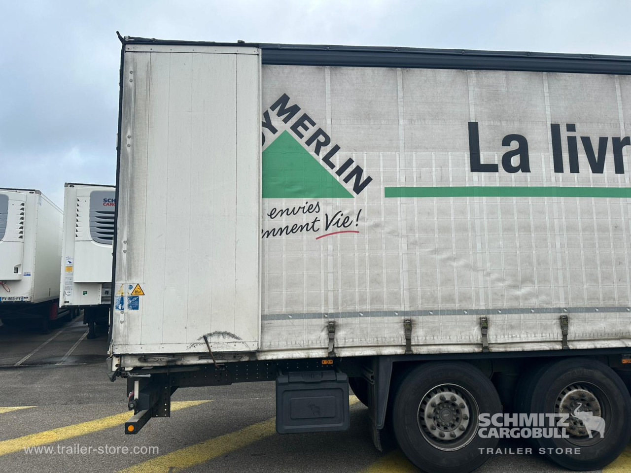 SCHMITZ Curtainsider Standard - Брезентово полуремарке: снимка 5 SCHMITZ Curtainsider Standard - Брезентово полуремарке: снимка 5