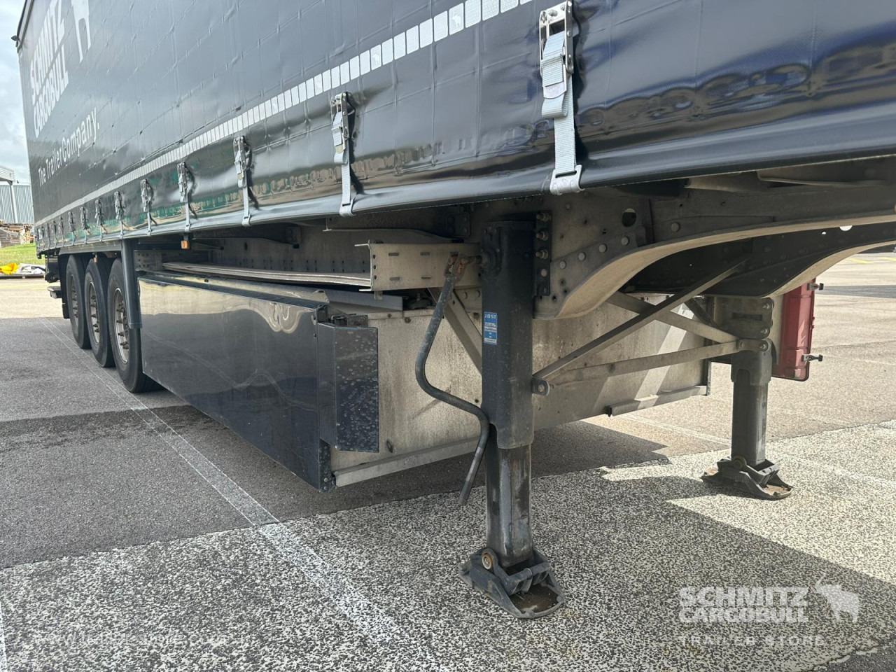 SCHMITZ Curtainsider Standard - Брезентово полуремарке: снимка 3 SCHMITZ Curtainsider Standard - Брезентово полуремарке: снимка 3