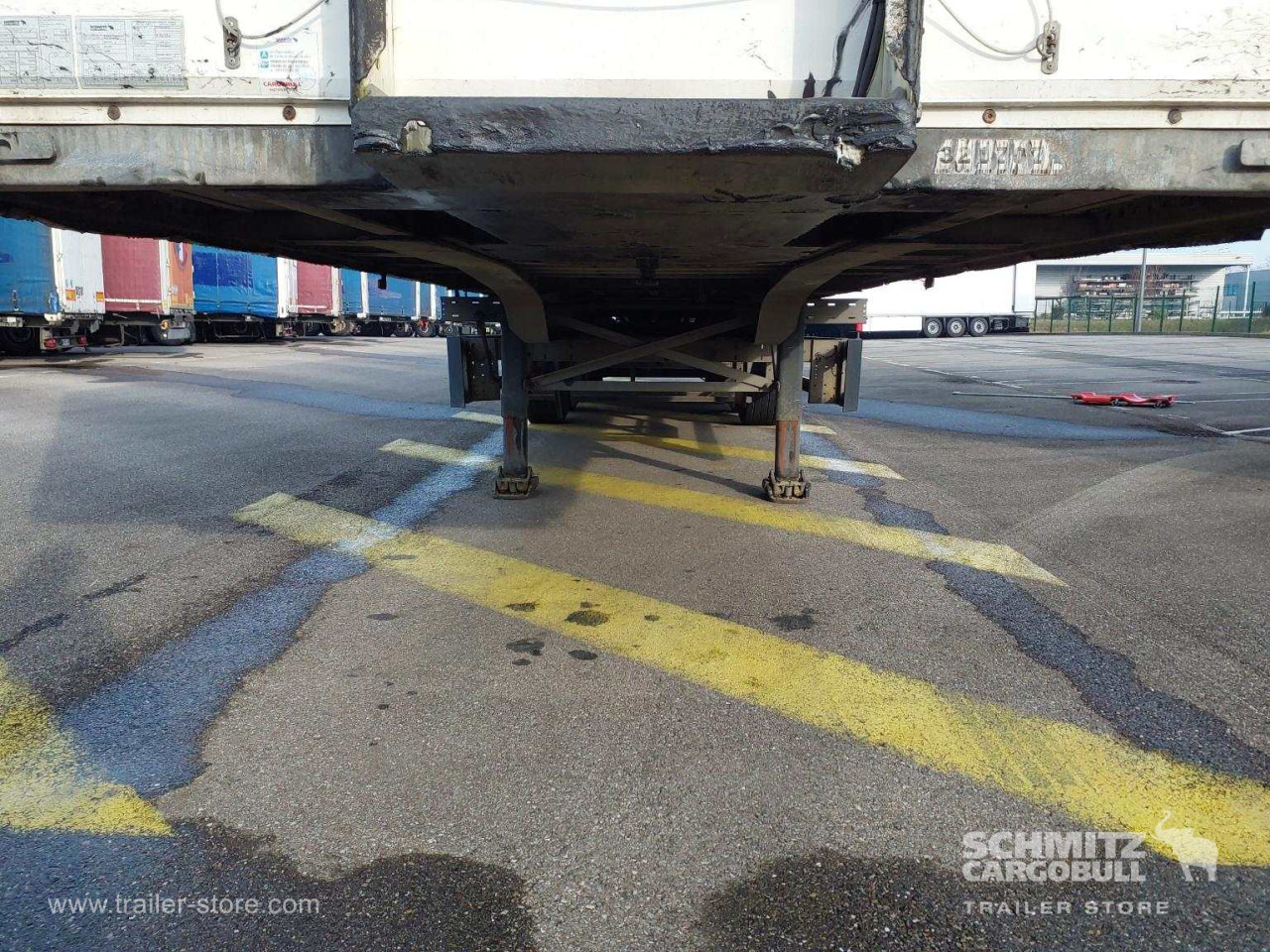 SCHMITZ Curtainsider Standard - Брезентово полуремарке: снимка 3 SCHMITZ Curtainsider Standard - Брезентово полуремарке: снимка 3