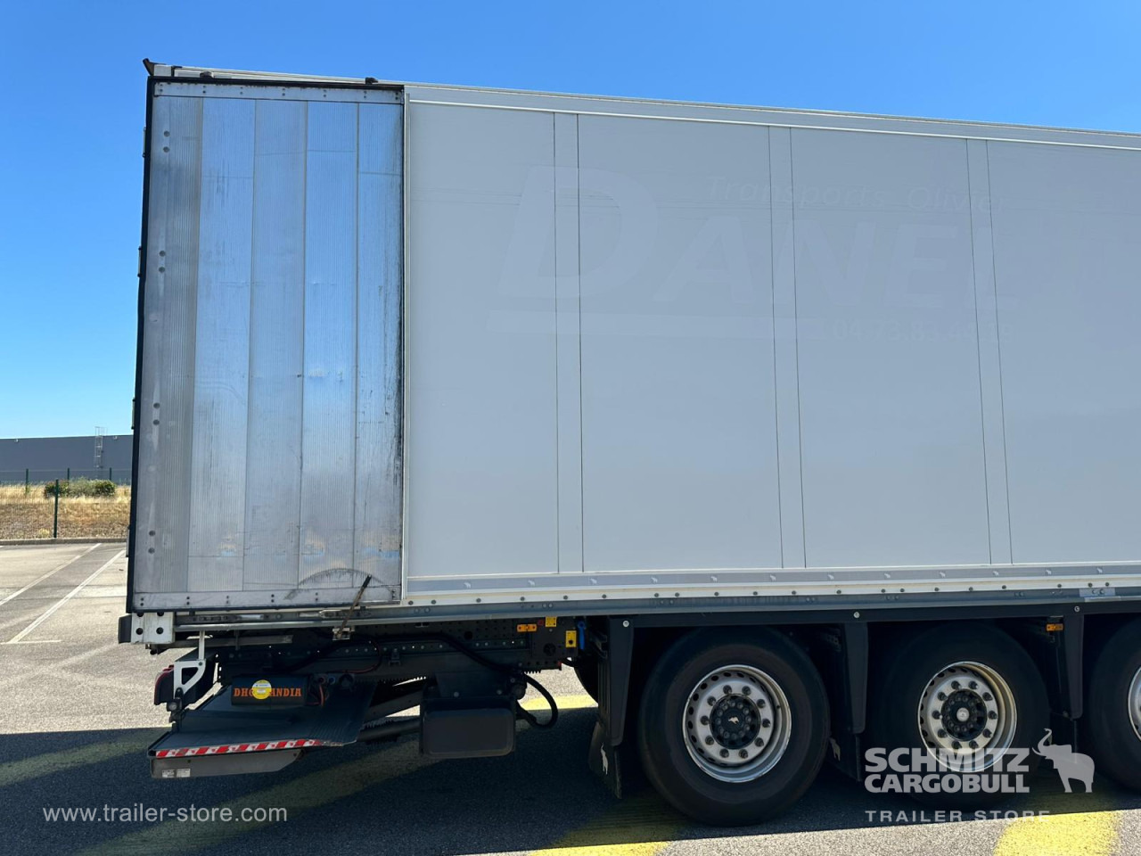 SCHMITZ Dryfreight Standard Taillift - Затворена каросерия полуремарке: снимка 5 SCHMITZ Dryfreight Standard Taillift - Затворена каросерия полуремарке: снимка 5
