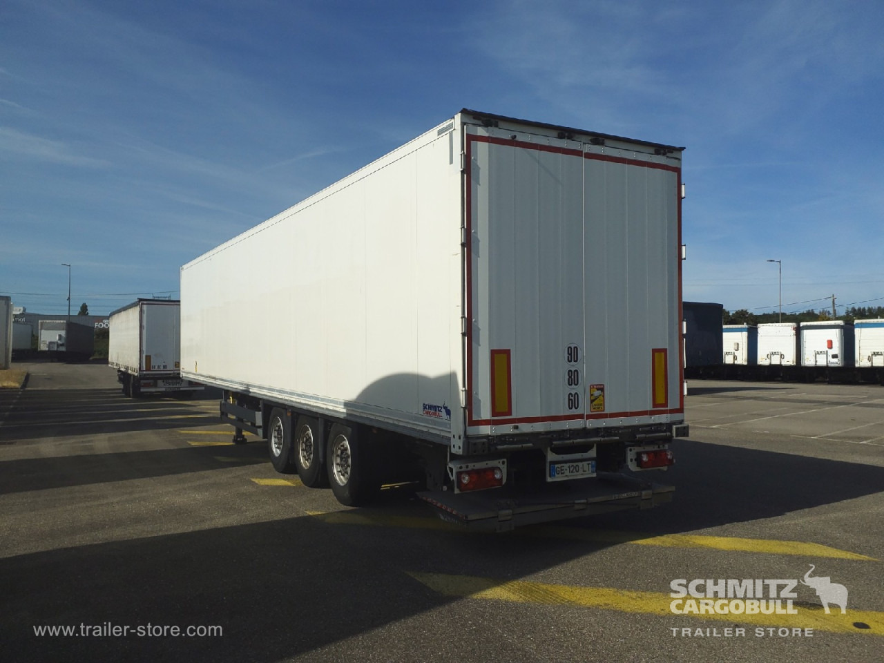 SCHMITZ Dryfreight Standard Taillift - Затворена каросерия полуремарке: снимка 1 SCHMITZ Dryfreight Standard Taillift - Затворена каросерия полуремарке: снимка 1