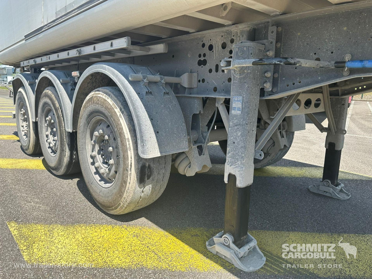 SCHMITZ Tipper Alu-square sided body 27m³ - Самосвал полуремарке: снимка 2 SCHMITZ Tipper Alu-square sided body 27m³ - Самосвал полуремарке: снимка 2