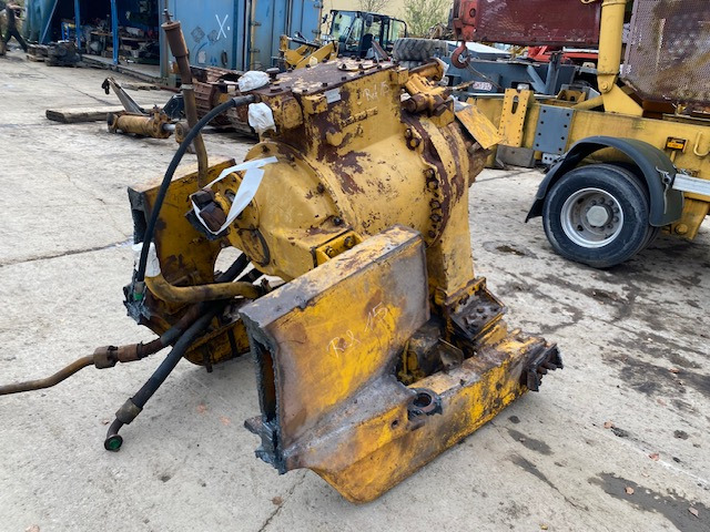 CAT 3P-3057 / 3P-9094 / CAT 988 B - 50W3275 - Скоростна кутия за Строителна техника: снимка 3 CAT 3P-3057 / 3P-9094 / CAT 988 B - 50W3275 - Скоростна кутия за Строителна техника: снимка 3