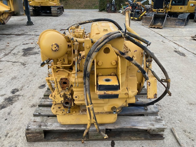 CAT 9J-5378 - CAT 953 - 20Z03789 - Скоростна кутия за Строителна техника: снимка 3 CAT 9J-5378 - CAT 953 - 20Z03789 - Скоростна кутия за Строителна техника: снимка 3