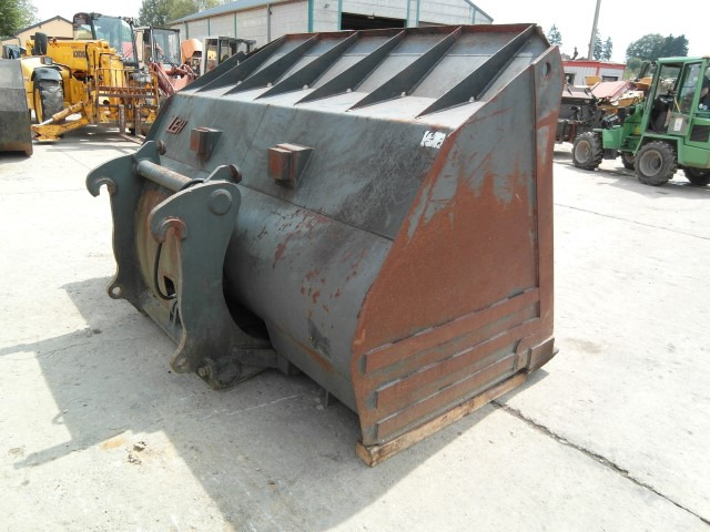 Volvo - Кофа за товарач: снимка 3 Volvo - Кофа за товарач: снимка 3