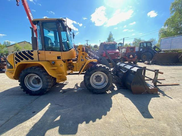 Колесен товарач Volvo L 40 TP: снимка 20