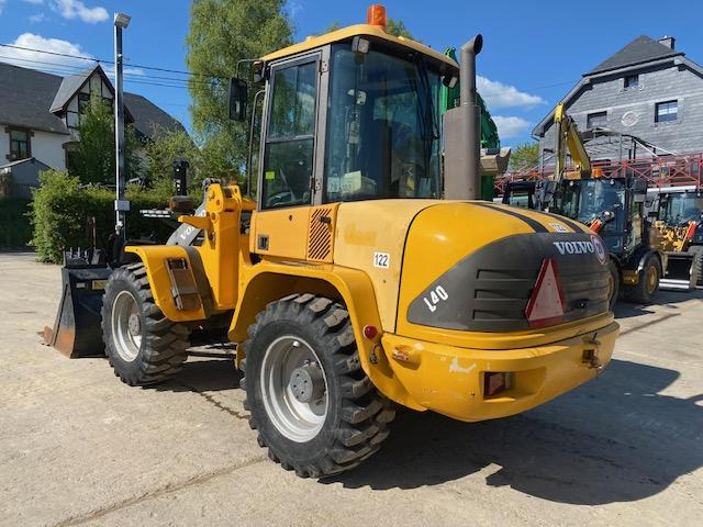 Volvo L 40 TP - Колесен товарач: снимка 4 Volvo L 40 TP - Колесен товарач: снимка 4
