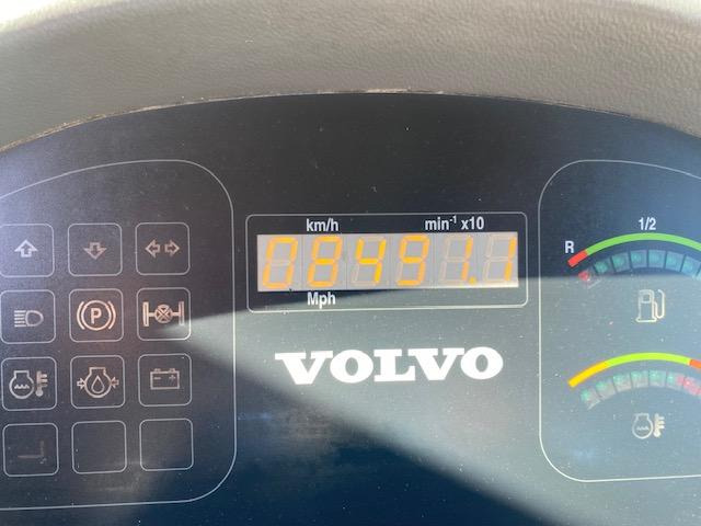 Колесен товарач Volvo L 40 TP: снимка 6