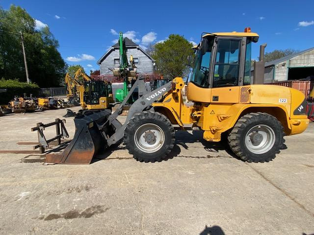 Колесен товарач Volvo L 40 TP: снимка 19