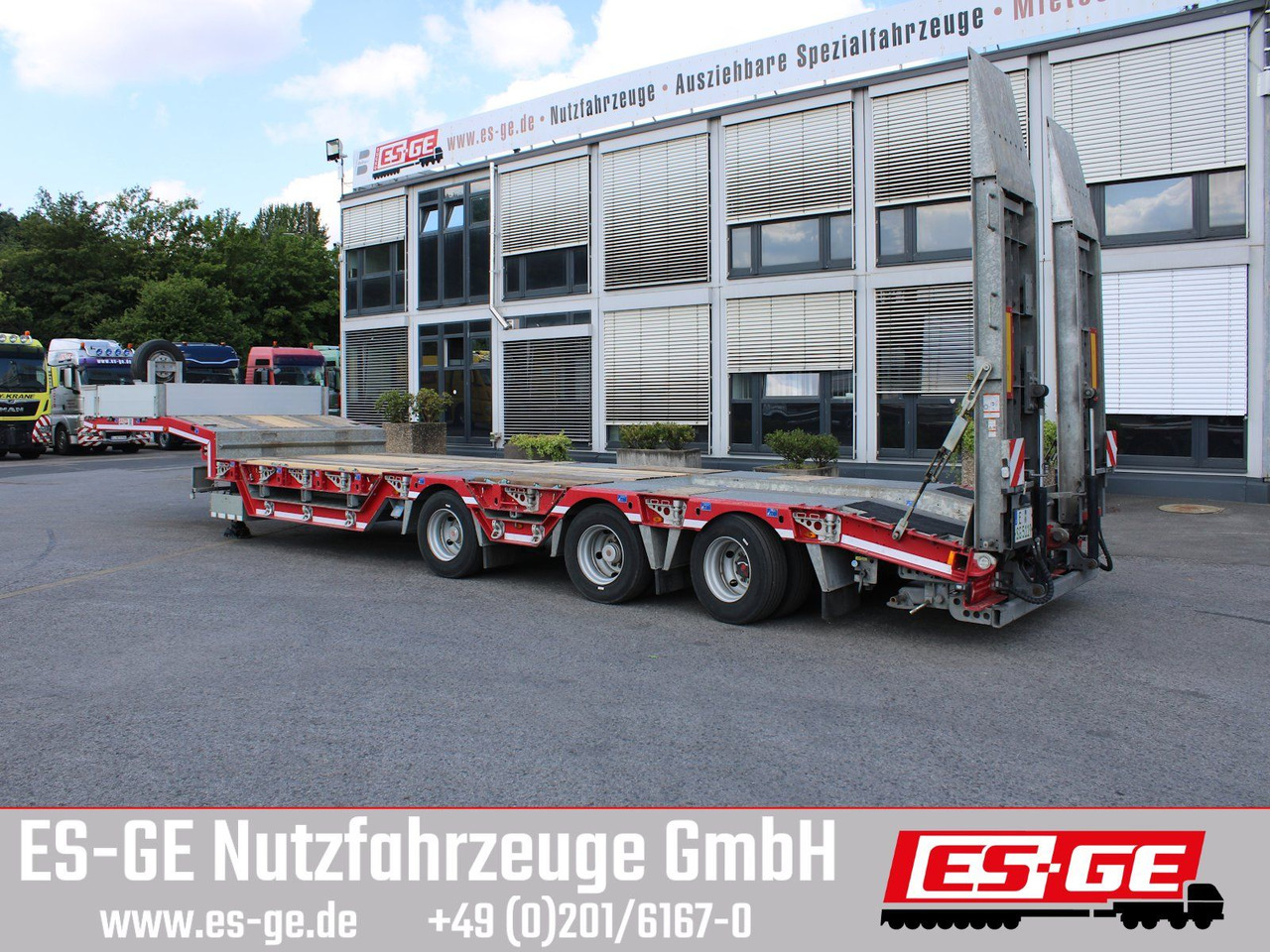 ES-GE 3-Achs-Satteltieflader, Radmulden - Нискорамна площадка полуремарке: снимка 1 ES-GE 3-Achs-Satteltieflader, Radmulden - Нискорамна площадка полуремарке: снимка 1