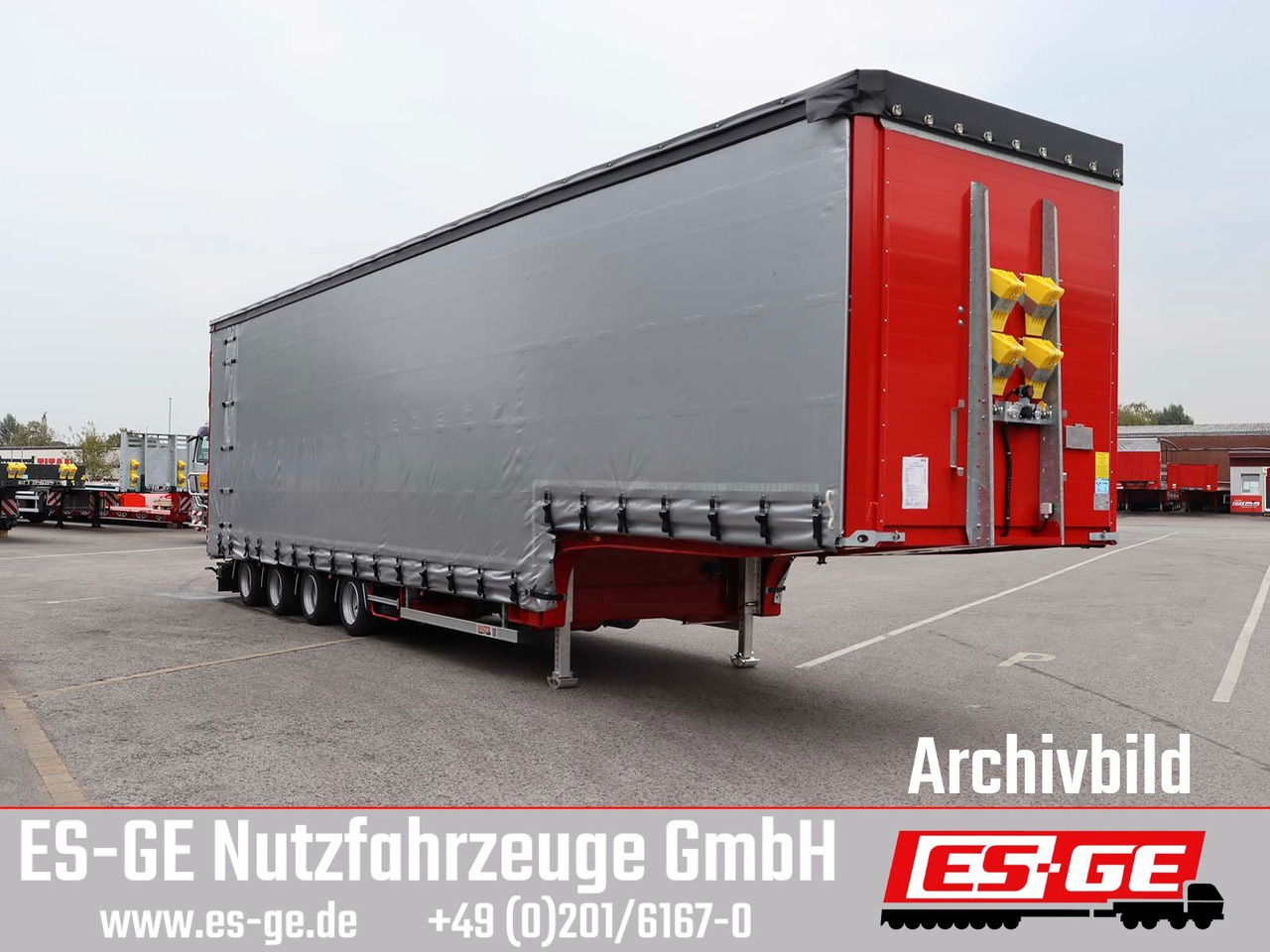 ES-GE 4-Achs-Satteltieflader mit Curtainsider-Aufbau - Нискорамна площадка полуремарке: снимка 4 ES-GE 4-Achs-Satteltieflader mit Curtainsider-Aufbau - Нискорамна площадка полуремарке: снимка 4