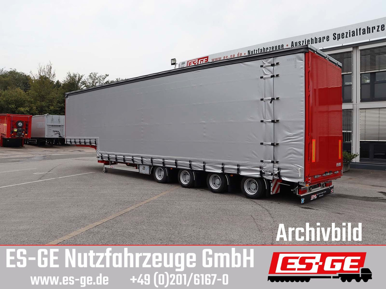 ES-GE 4-Achs-Satteltieflader mit Curtainsider-Aufbau - Нискорамна площадка полуремарке: снимка 1 ES-GE 4-Achs-Satteltieflader mit Curtainsider-Aufbau - Нискорамна площадка полуремарке: снимка 1
