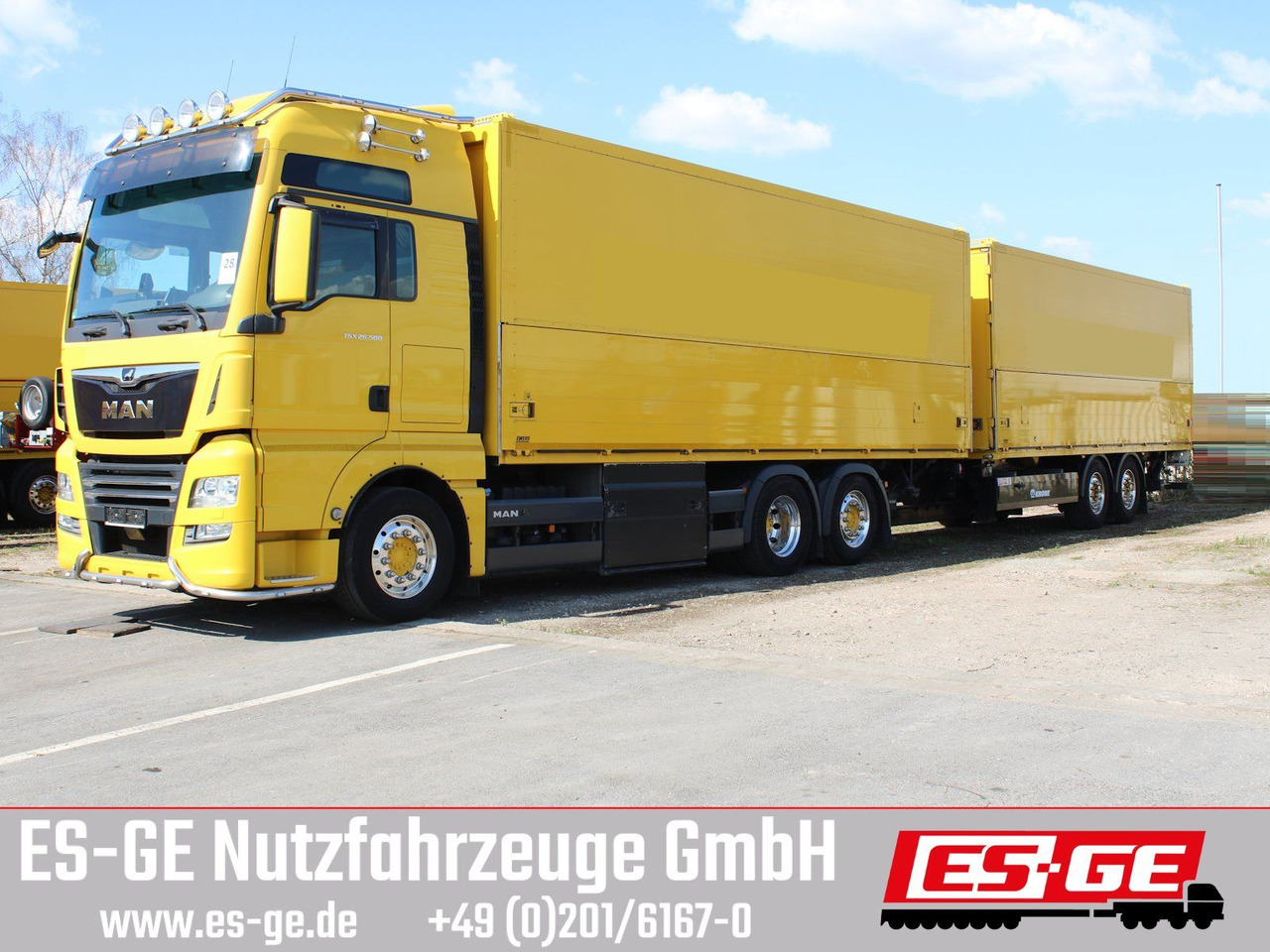 MAN 6x2 LKW mit Tandemanhänger - За напитки камион: снимка 2 MAN 6x2 LKW mit Tandemanhänger - За напитки камион: снимка 2