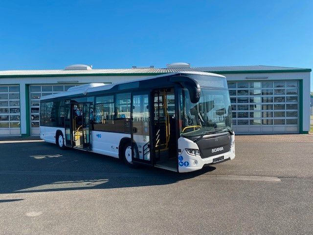 Scania Citywide LE Low Entry KLIMA KM NUR 202.000 - Градски автобус: снимка 2 Scania Citywide LE Low Entry KLIMA KM NUR 202.000 - Градски автобус: снимка 2