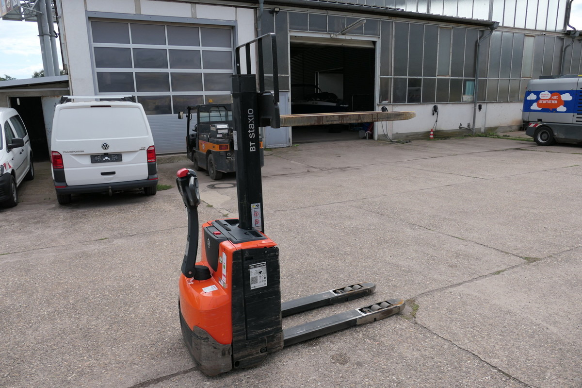 BT SWE 080L Batterie 06/2019 - Палетна количка: снимка 1 BT SWE 080L Batterie 06/2019 - Палетна количка: снимка 1