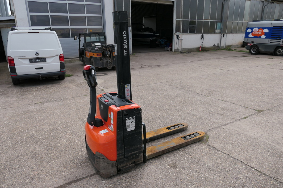 BT SWE 080L Batterie 06/2019 - Палетна количка: снимка 3 BT SWE 080L Batterie 06/2019 - Палетна количка: снимка 3