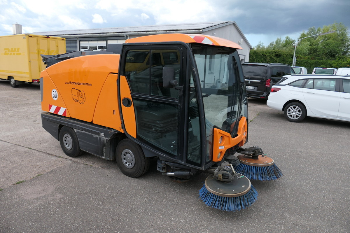 CN200 Sweeper - Мотометачна машина: снимка 3 CN200 Sweeper - Мотометачна машина: снимка 3