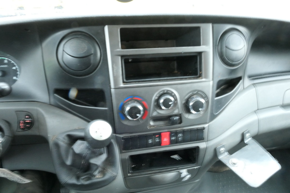Лекотоварен автомобил фургон IVECO Daily 35 S11 C30C AUTOMATIK KAMERA MAXI KAMERA R: снимка 7