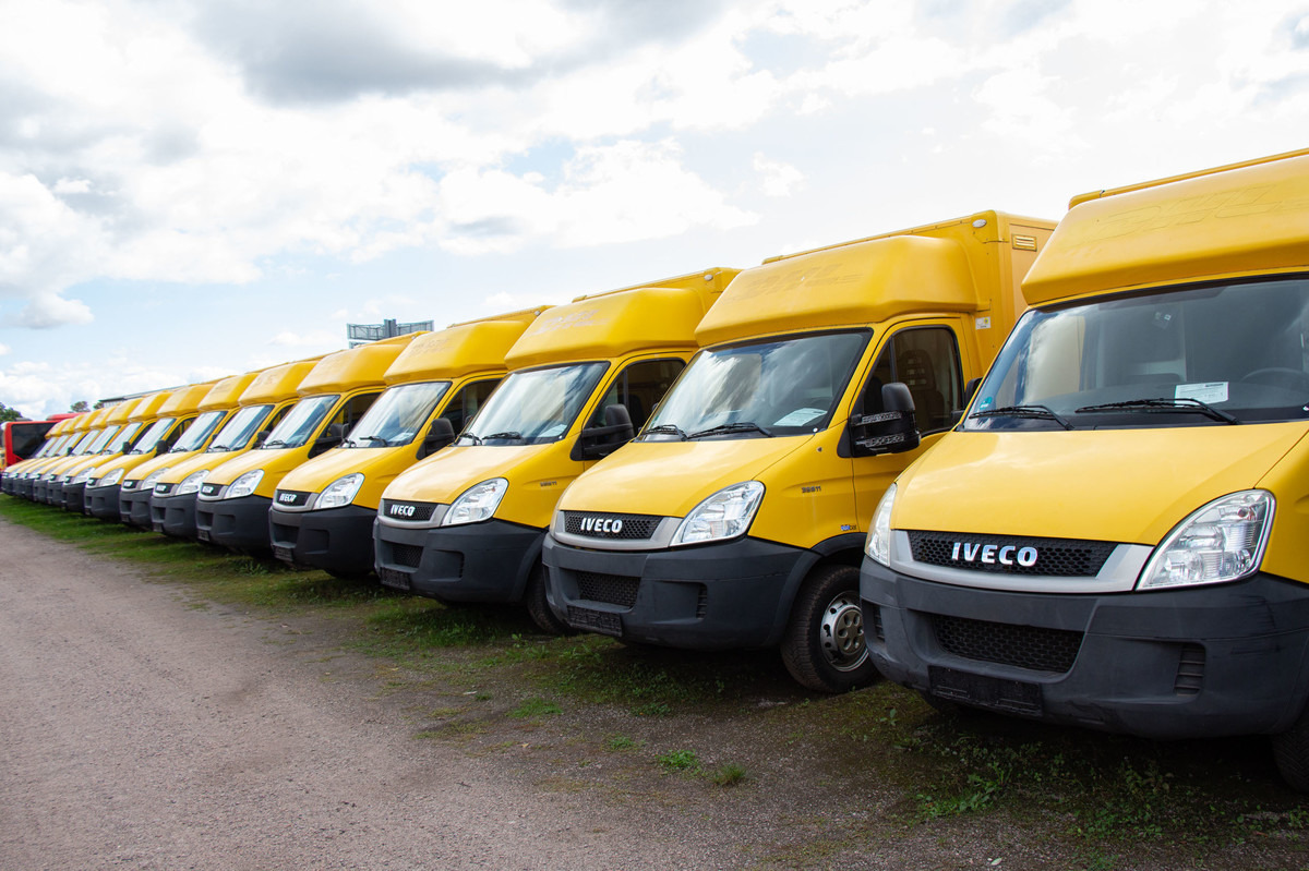 IVECO Daily 35 S11 C30C AUTOMATIK KAMERA MAXI Regale D - Лекотоварен автомобил фургон: снимка 1 IVECO Daily 35 S11 C30C AUTOMATIK KAMERA MAXI Regale D - Лекотоварен автомобил фургон: снимка 1