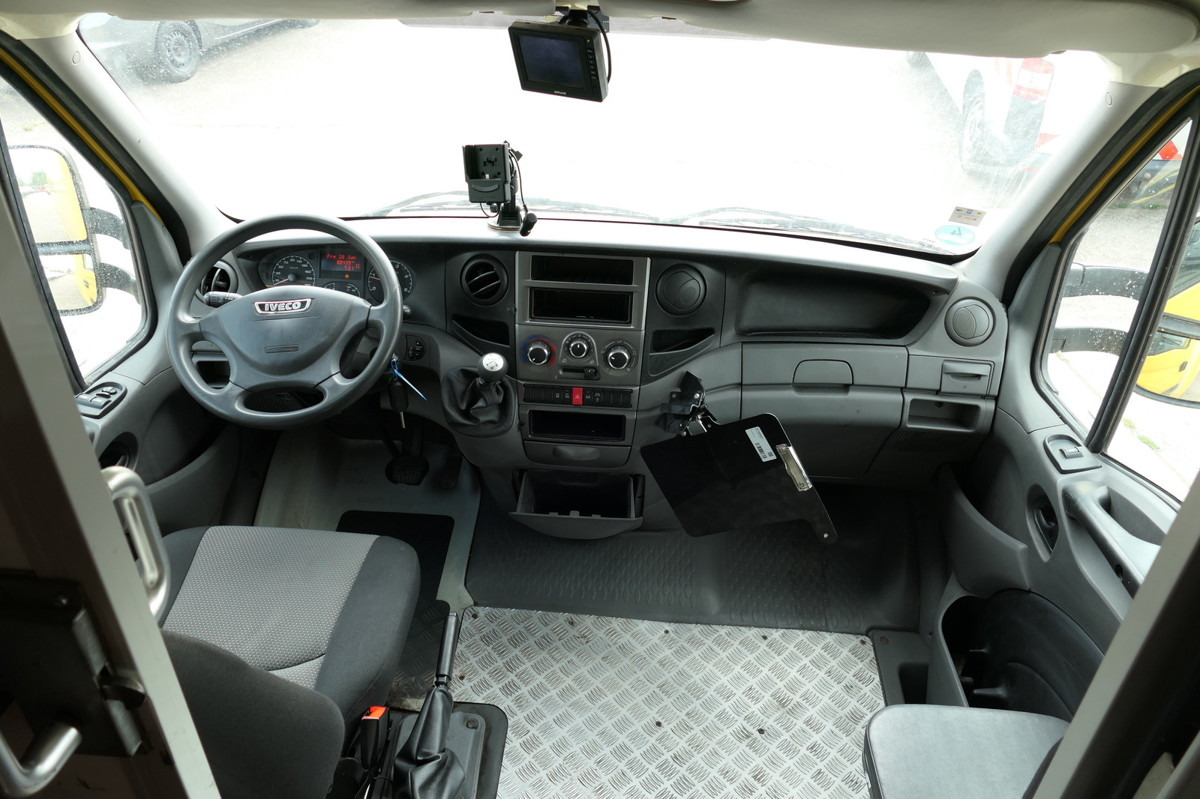 Лекотоварен автомобил фургон IVECO Daily 35 S11 C30C AUTOMATIK KAMERA MAXI Regale L: снимка 5