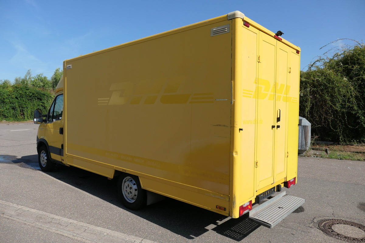 IVECO Daily 35 S11 C30C AUTOMATIK KAMERA Regale LUFT D - Лекотоварен автомобил фургон: снимка 4 IVECO Daily 35 S11 C30C AUTOMATIK KAMERA Regale LUFT D - Лекотоварен автомобил фургон: снимка 4