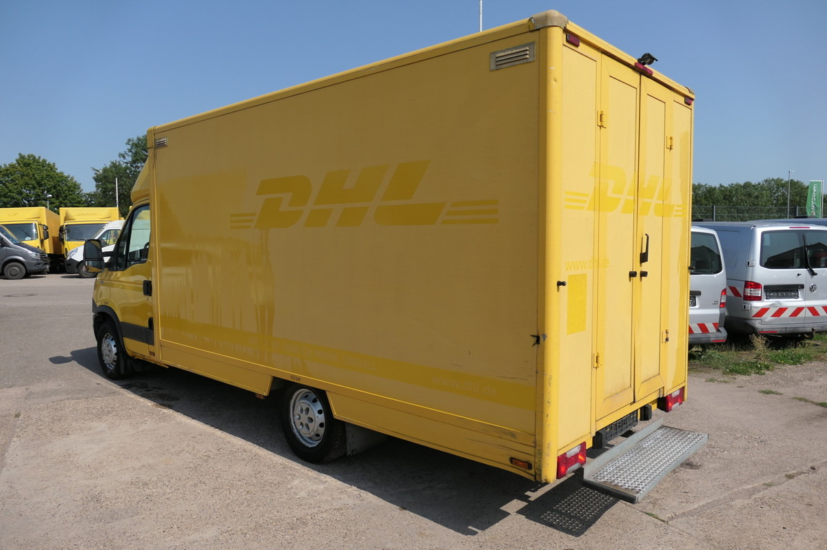 IVECO Daily 35 S11 C30C AUTOMATIK KAMERA Regale LUFT D - Лекотоварен автомобил фургон: снимка 4 IVECO Daily 35 S11 C30C AUTOMATIK KAMERA Regale LUFT D - Лекотоварен автомобил фургон: снимка 4