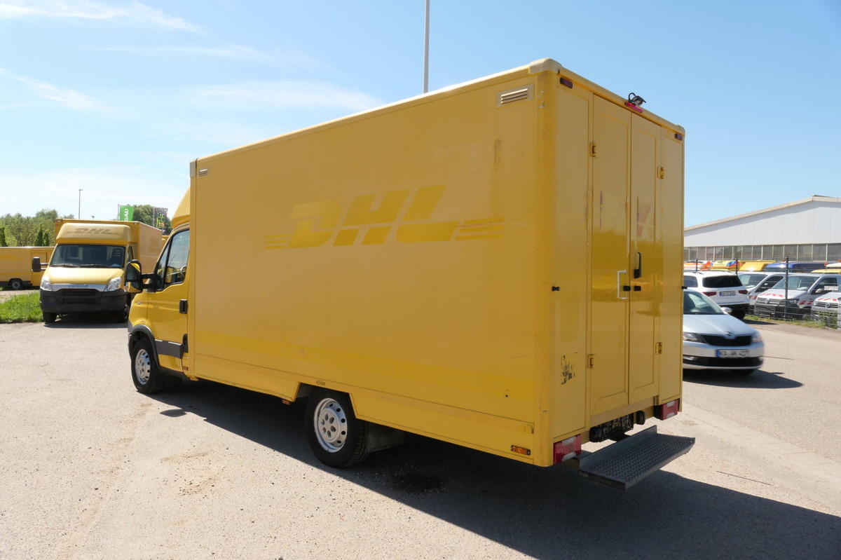 IVECO Daily 35 S11 C30C AUTOMATIK KAMERA Regale LUFT D - Лекотоварен автомобил фургон: снимка 4 IVECO Daily 35 S11 C30C AUTOMATIK KAMERA Regale LUFT D - Лекотоварен автомобил фургон: снимка 4