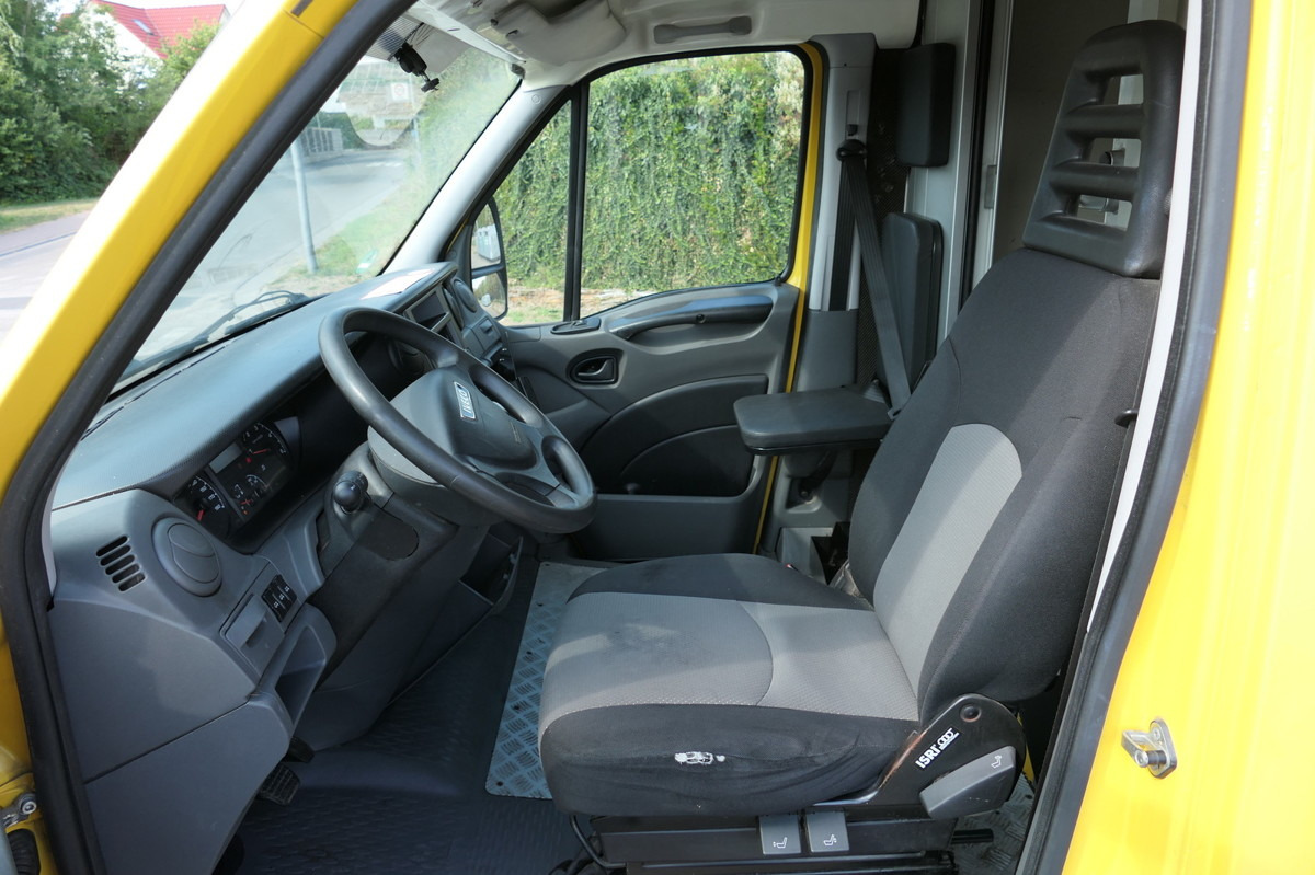 Лекотоварен автомобил фургон IVECO Daily 35 S11 C30C AUTOMATIK KAMERA Regale LUFT D: снимка 9