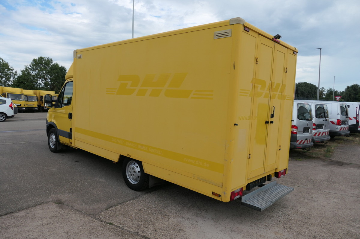 IVECO Daily 35 S11 C30C AUTOMATIK KAMERA Regale LUFT D - Лекотоварен автомобил фургон: снимка 4 IVECO Daily 35 S11 C30C AUTOMATIK KAMERA Regale LUFT D - Лекотоварен автомобил фургон: снимка 4