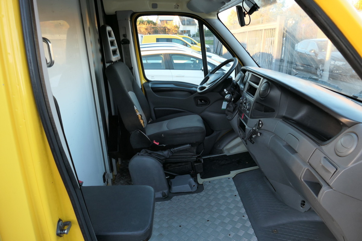 IVECO Daily 35 S11 C30C AUTOMATIK KAMERA Regale LUFT D - Лекотоварен автомобил фургон: снимка 5 IVECO Daily 35 S11 C30C AUTOMATIK KAMERA Regale LUFT D - Лекотоварен автомобил фургон: снимка 5