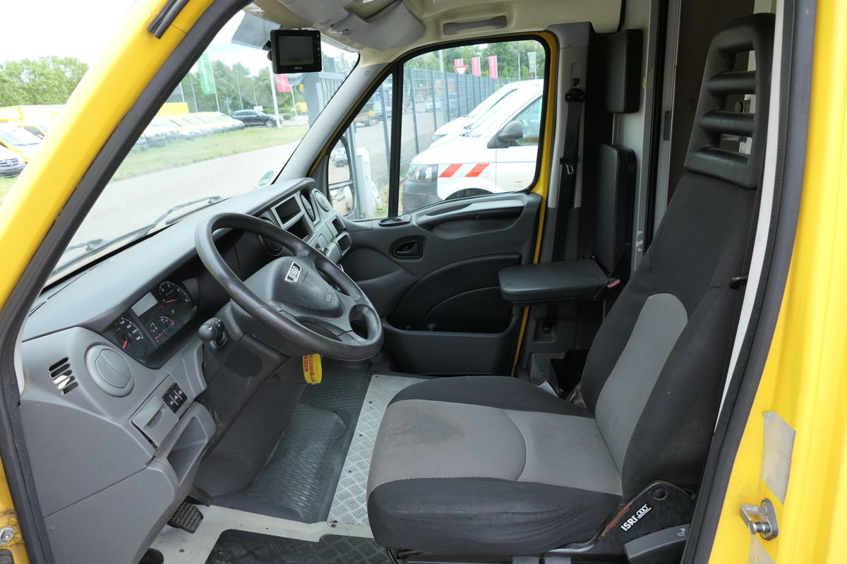 IVECO Daily 35 S11 C30C AUTOMATIK KAMERA Regale LUFT D - Лекотоварен автомобил фургон: снимка 5 IVECO Daily 35 S11 C30C AUTOMATIK KAMERA Regale LUFT D - Лекотоварен автомобил фургон: снимка 5