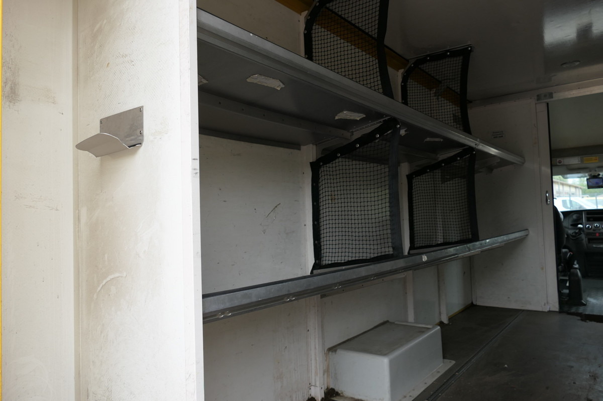 IVECO Daily 35 S11 C30C AUTOMATIK KAMERA Regale LUFT D - Лекотоварен автомобил фургон: снимка 5 IVECO Daily 35 S11 C30C AUTOMATIK KAMERA Regale LUFT D - Лекотоварен автомобил фургон: снимка 5