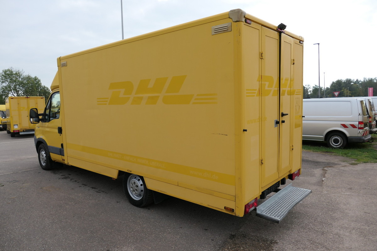 IVECO Daily 35 S11 C30C AUTOMATIK KAMERA Regale LUFT - Лекотоварен автомобил фургон: снимка 4 IVECO Daily 35 S11 C30C AUTOMATIK KAMERA Regale LUFT - Лекотоварен автомобил фургон: снимка 4