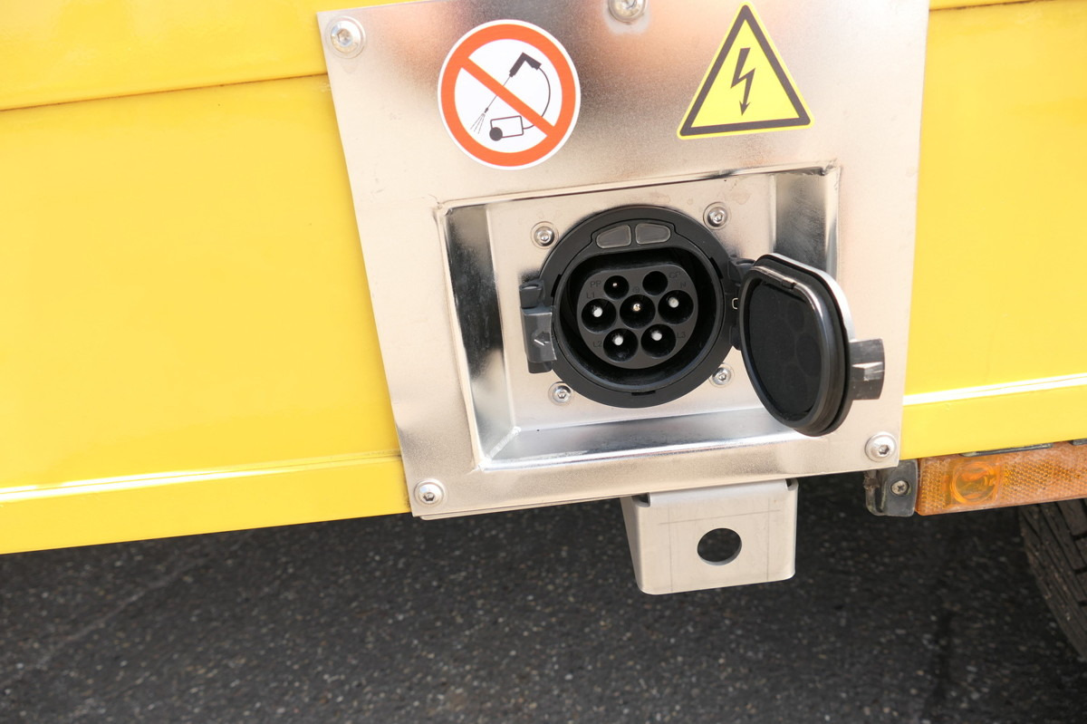 IVECO Daily 35 S11 C30C ELEKTRO COC Umbau 12/2021 Firm - Лекотоварен автомобил фургон, Електрически бус: снимка 5 IVECO Daily 35 S11 C30C ELEKTRO COC Umbau 12/2021 Firm - Лекотоварен автомобил фургон, Електрически бус: снимка 5
